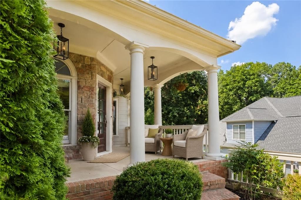 6 bedroom, 5 bathroom, 5,600 sq ft single family residence for sale at 320 Double Branches Lane, Dallas, GA 30132 — photo 4