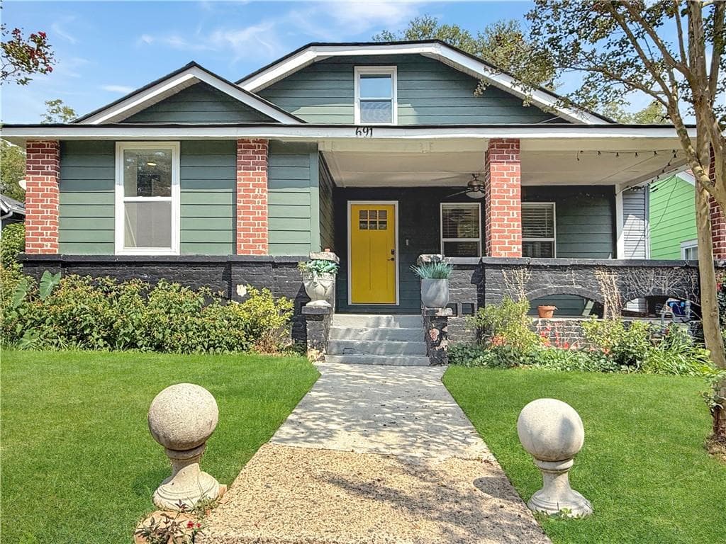 4 bedroom, 3 bathroom, 2,284 sq ft single family residence for rent at 691 Florence Place, Atlanta, GA 30318 for $2,500 a month — photo 1 of 26