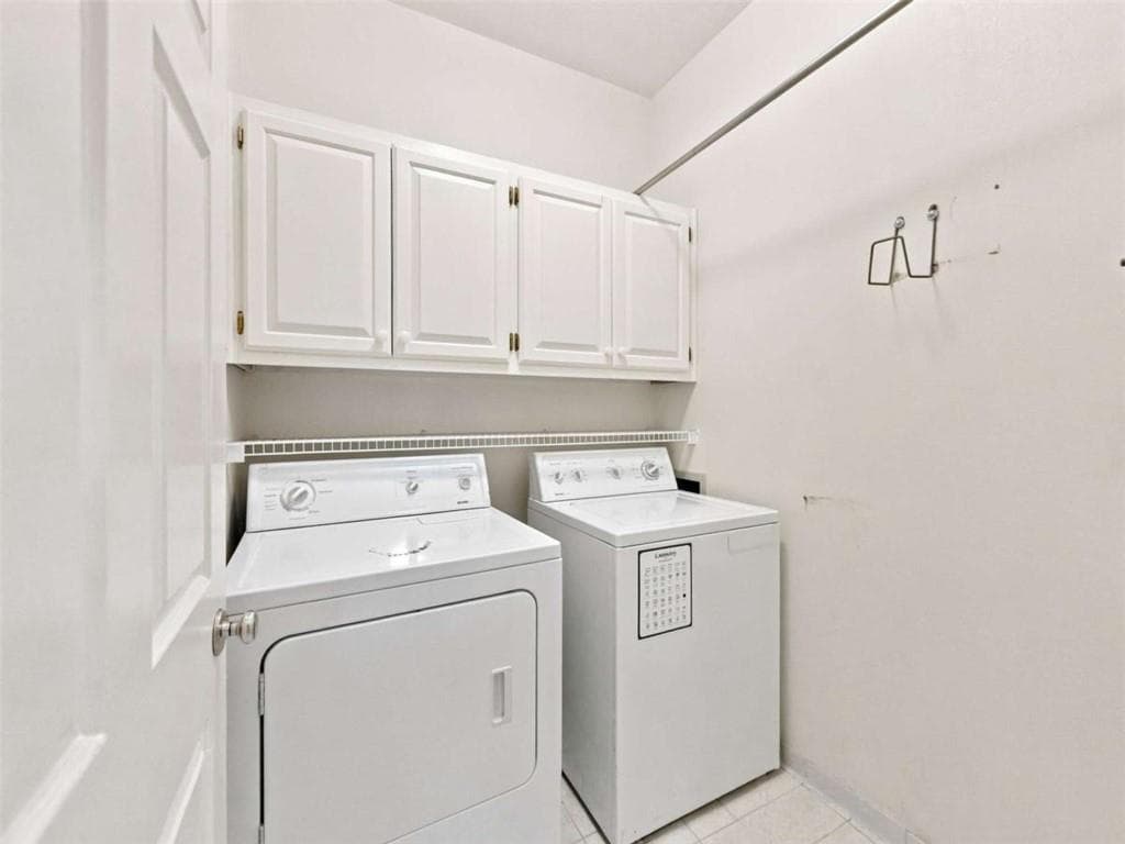 3 bedroom, 3 bathroom, 2,981 sq ft single family residence under contract at 4345 Hambrick Place, Stone Mountain, GA 30083 — photo 10
