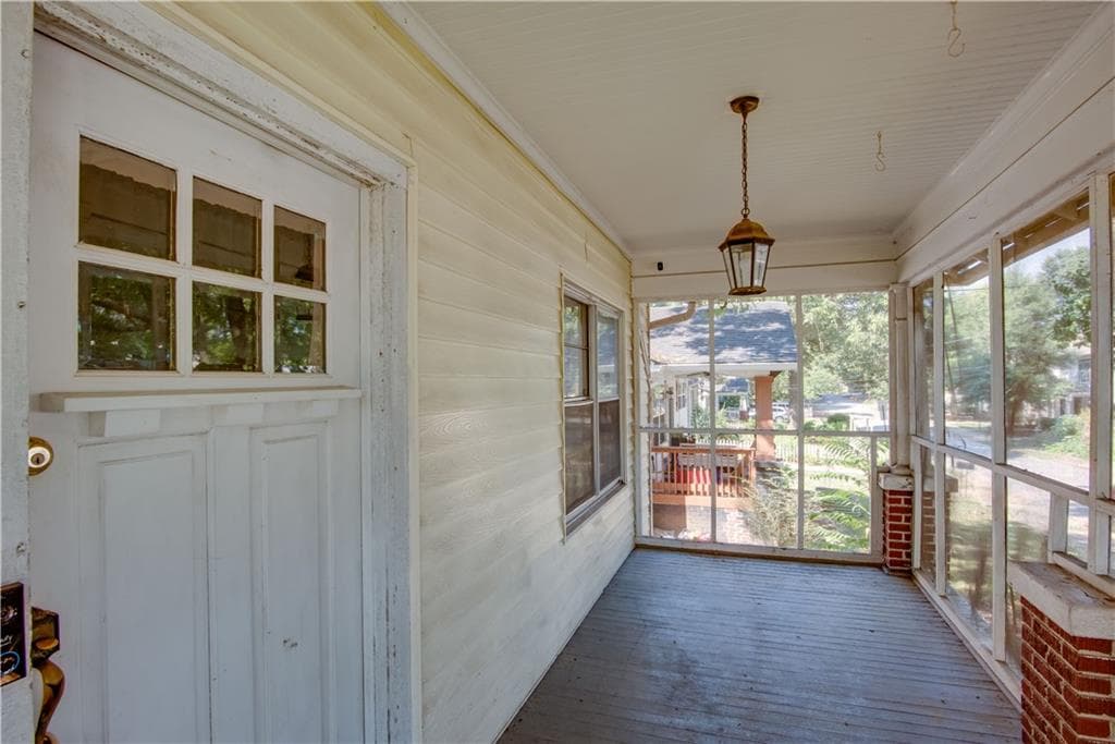 3 bedroom, 2 bathroom, 1,334 sq ft single family residence for sale at 1269 Oak Grove Avenue, Atlanta, GA 30316 — photo 3