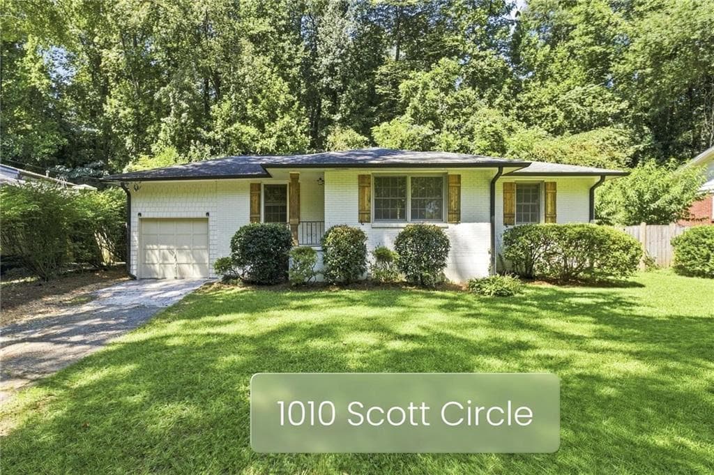 3 bedroom, 2 bathroom, 1,040 sq ft single family residence for sale at 1010 Scott Circle, Decatur, GA 30033