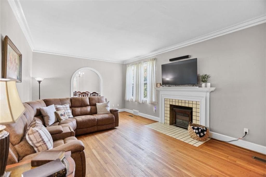 6 bedroom, 5 bathroom, 4,059 sq ft single family residence for sale at 101 High Street, Hogansville, GA 30230 — photo 5