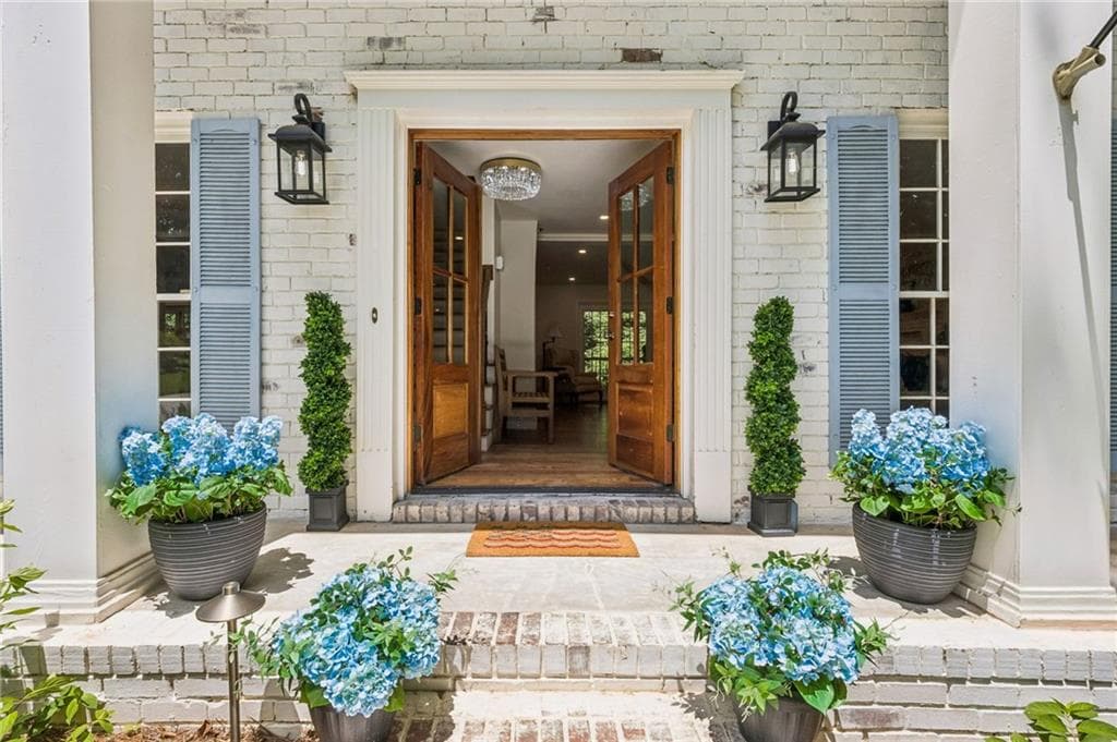 5 bedroom, 5 bathroom, 2,914 sq ft single family residence for sale at 2034 Starfire Drive, Atlanta, GA 30345 — photo 5