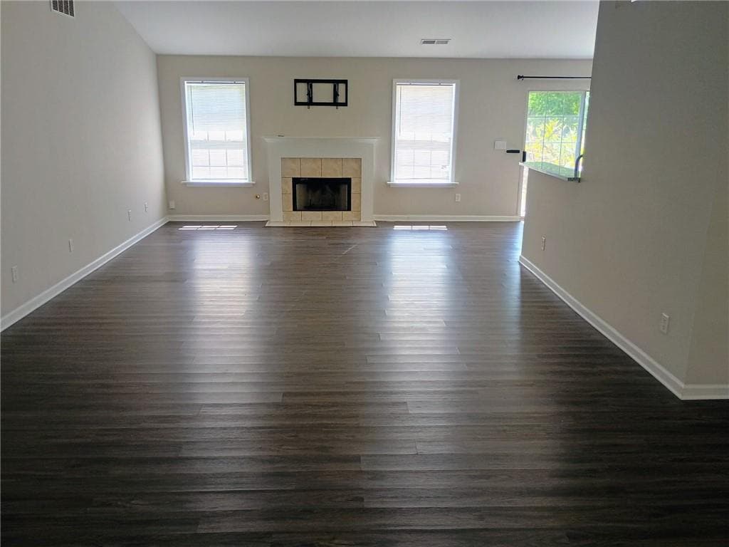 3 bedroom, 2 bathroom, 1,838 sq ft single family residence for sale at 844 Langley View Court, Loganville, GA 30052 — photo 5