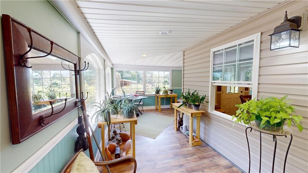 3 bedroom, 4 bathroom, 3,298 sq ft single family residence for sale at 4031 Gainesville Highway, Alto, GA 30510 — photo 4