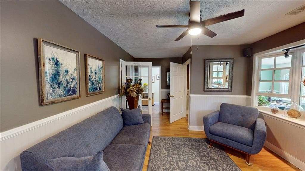 3 bedroom, 4 bathroom, 3,298 sq ft single family residence for sale at 4031 Gainesville Highway, Alto, GA 30510 — photo 6