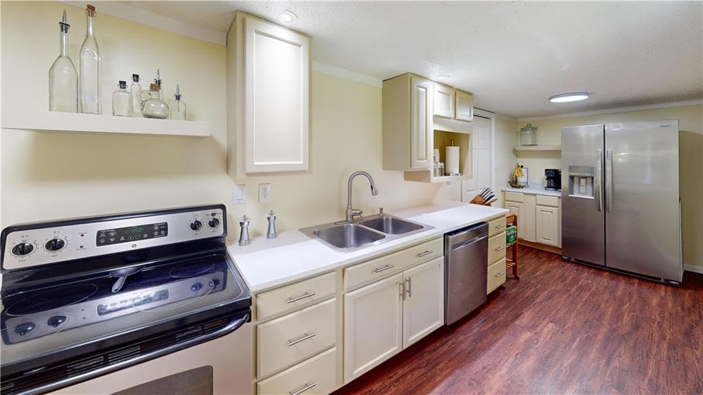 3 bedroom, 4 bathroom, 3,298 sq ft single family residence for sale at 4031 Gainesville Highway, Alto, GA 30510 — photo 7