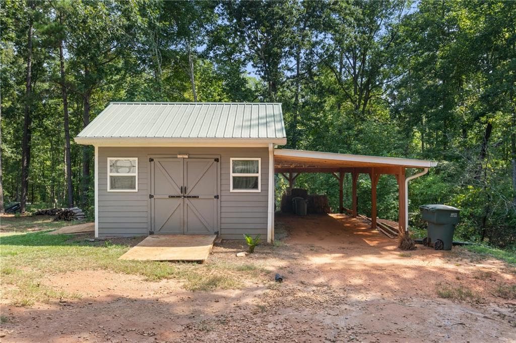 2 bedroom, 2 bathroom, 1,216 sq ft single family residence for sale at 8610 Sandy Run Road, Sparta, GA 31087 — photo 5
