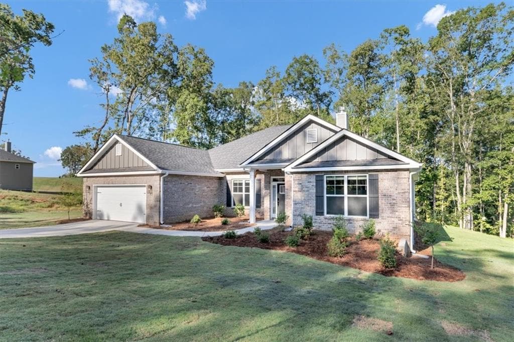 4 bedroom, 3 bathroom, 2,620 sq ft single family residence for sale at 5345 Vinci Place, Douglasville, GA 30135 — photo 3