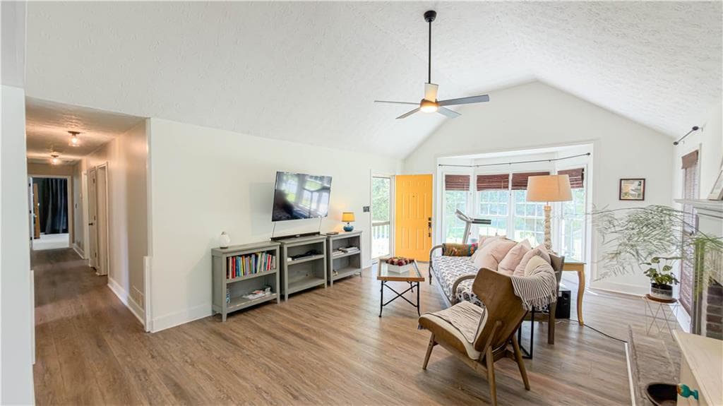 3 bedroom, 2 bathroom, 1,802 sq ft single family residence for sale at 149 Maplelake Drive, Acworth, GA 30101 — photo 6