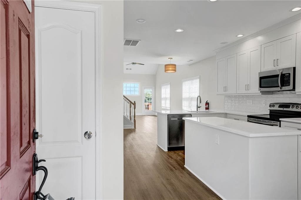 3 bedroom, 3 bathroom, 1,796 sq ft townhouse for rent at 324 General Wheeler Drive 3, Kennesaw, GA 30144 for $2,300 a month — photo 7