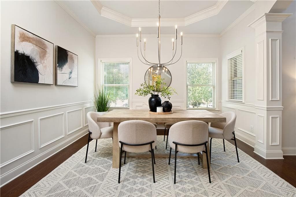 5 bedroom, 4 bathroom, 5,360 sq ft single family residence for sale at 11001 Estates Circle, Alpharetta, GA 30022 — photo 5