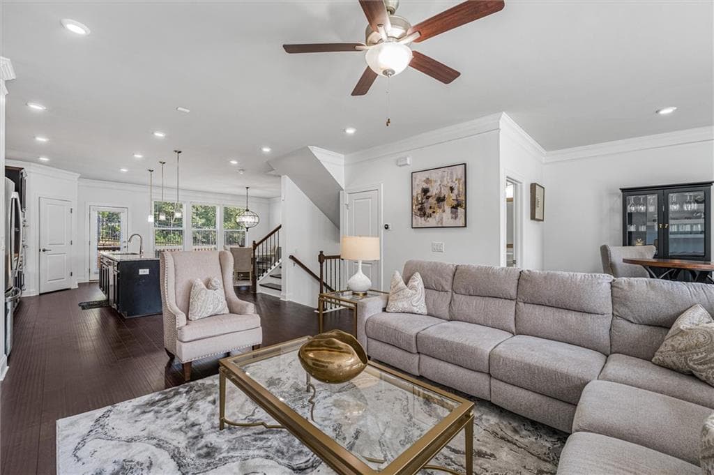 4 bedroom, 4 bathroom, 2,584 sq ft townhouse for sale at 4078 Townsend Lane, Atlanta, GA 30346 — photo 9