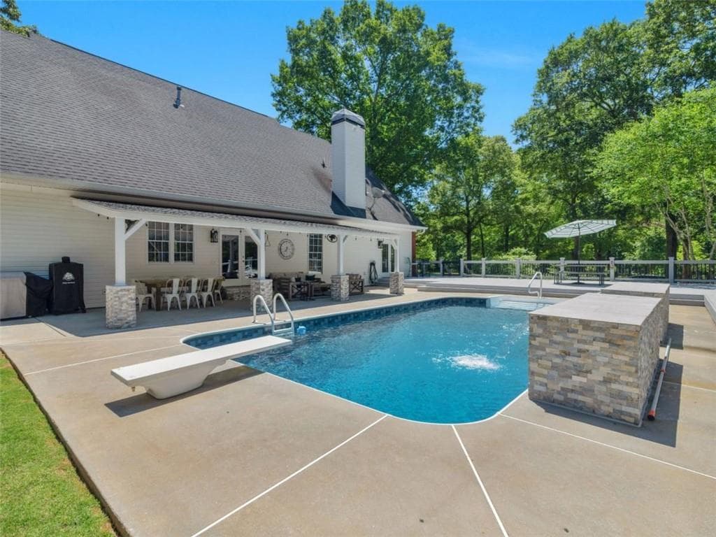 8 bedroom, 6 bathroom, 4,895 sq ft single family residence for sale at 445 Patterson Road, Griffin, GA 30223 — photo 6