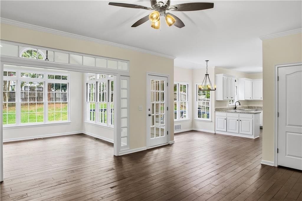 5 bedroom, 3 bathroom, 3,120 sq ft single family residence for sale at 180 Shyrewood Drive, Lawrenceville, GA 30043 — photo 8