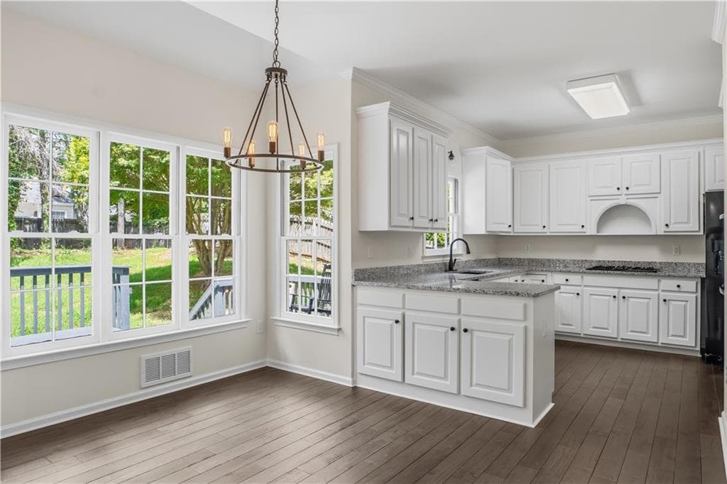 5 bedroom, 3 bathroom, 3,120 sq ft single family residence for sale at 180 Shyrewood Drive, Lawrenceville, GA 30043 — photo 9