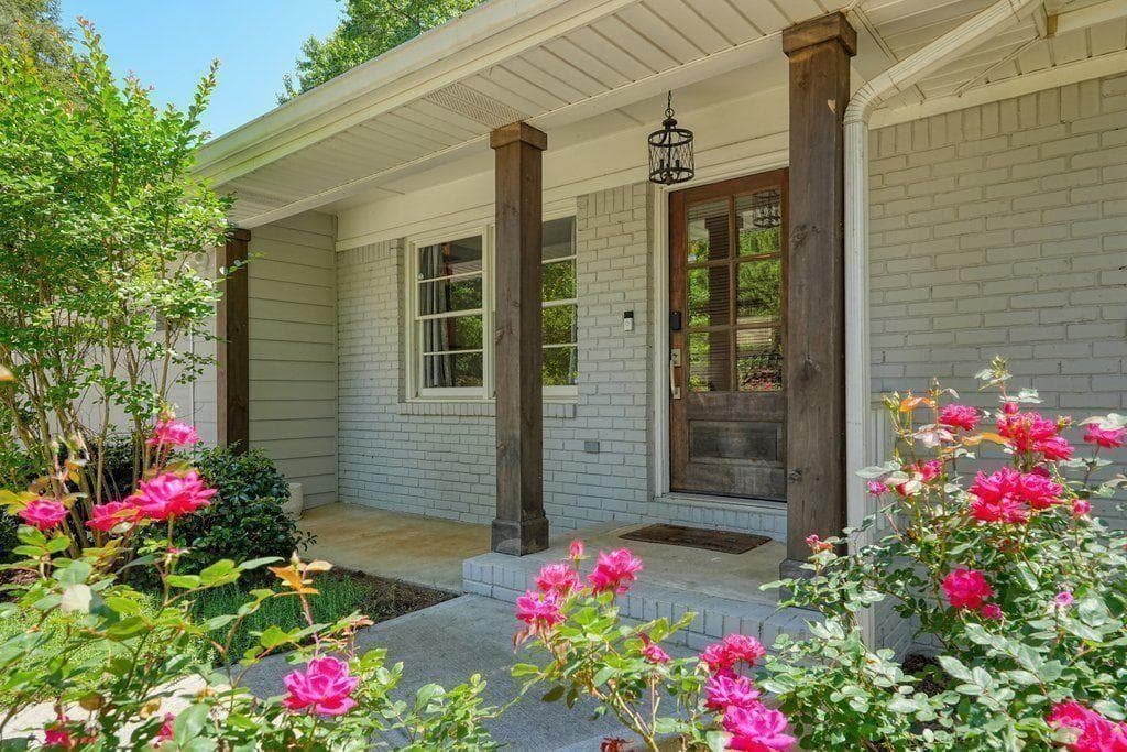 4 bedroom, 2 bathroom, 3,029 sq ft single family residence for sale at 436 Concord Road, Smyrna, GA 30082 — photo 3