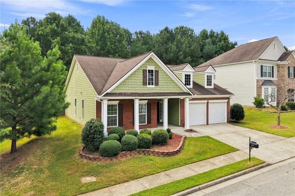 3 bedroom, 2 bathroom, 1,930 sq ft single family residence for sale at 3870 Amberleigh Trace, Gainesville, GA 30507 — photo 3