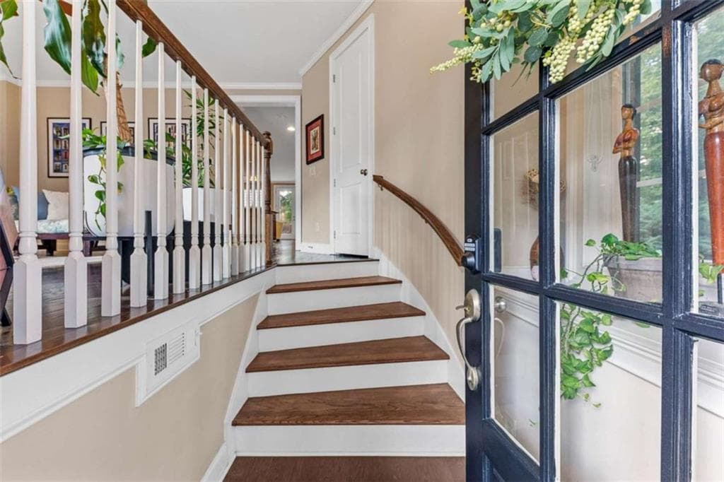 4 bedroom, 4 bathroom, 2,256 sq ft townhouse for sale at 5100 Waters Edge Trail, Roswell, GA 30075 — photo 3