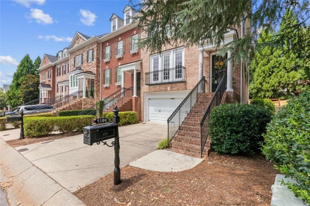 4 bedroom, 4 bathroom, 2,256 sq ft townhouse for sale at 5100 Waters Edge Trail, Roswell, GA 30075 — photo 4