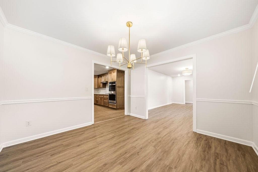 4 bedroom, 2 bathroom, 2,349 sq ft single family residence for sale at 231 Suburban Drive, Kennesaw, GA 30144 — photo 9