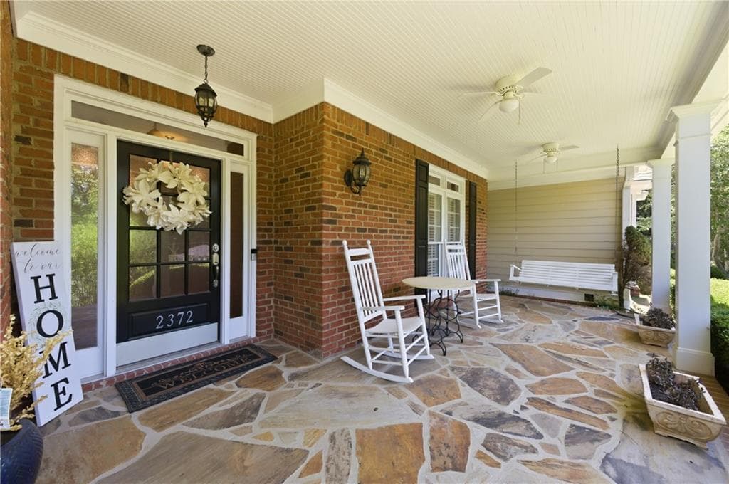 5 bedroom, 5 bathroom, 4,019 sq ft single family residence for sale at 2372 Habersham Drive, Marietta, GA 30064 — photo 6