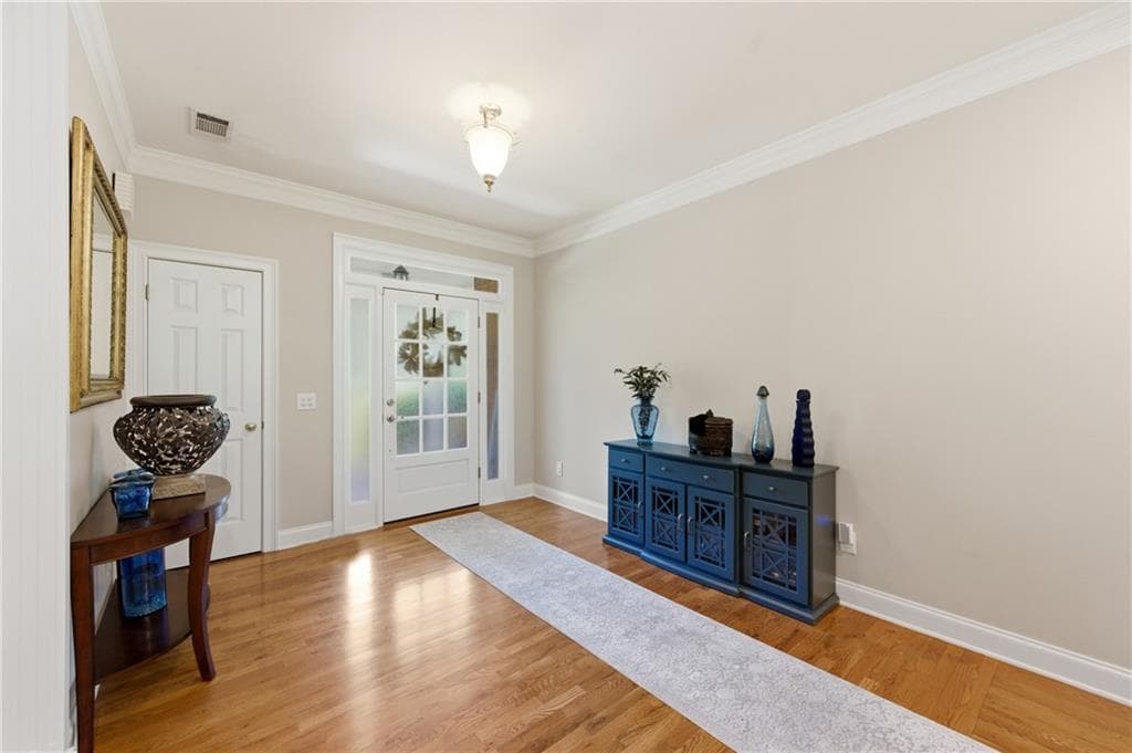 5 bedroom, 5 bathroom, 4,019 sq ft single family residence for sale at 2372 Habersham Drive, Marietta, GA 30064 — photo 7