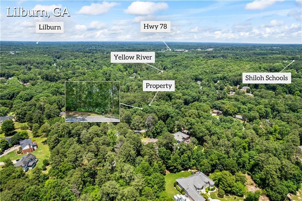 single family residence for sale at 5018 Castlewood Drive, Lilburn, GA 30047 — photo 4