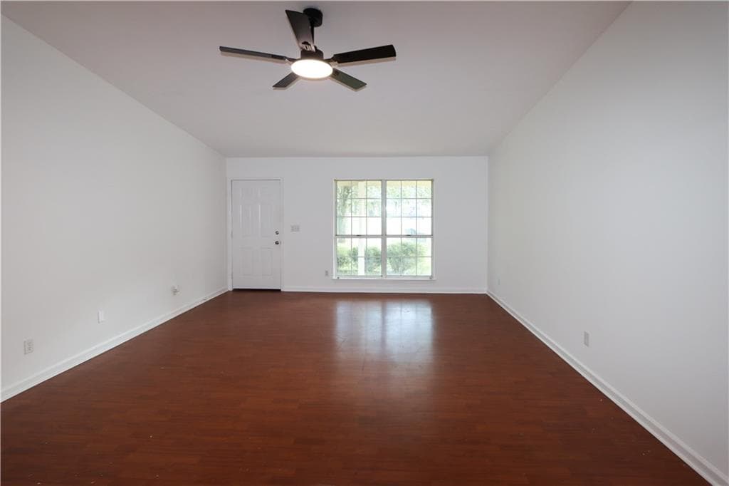 2 bedroom, 2 bathroom, 1,248 sq ft single family residence for sale at 28 Frances Drive, Rome, GA 30165 — photo 7