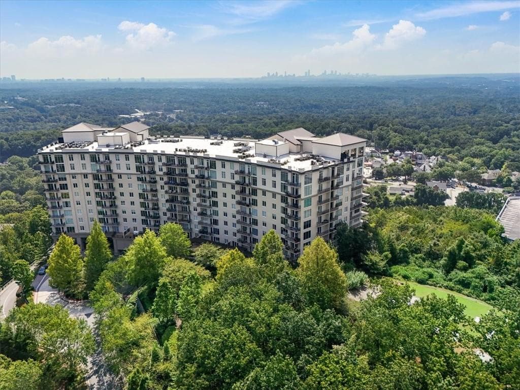 2 bedroom, 2 bathroom, 1,452 sq ft condominium sold at 2950 Mount Wilkinson Parkway 304, Atlanta, GA 30339