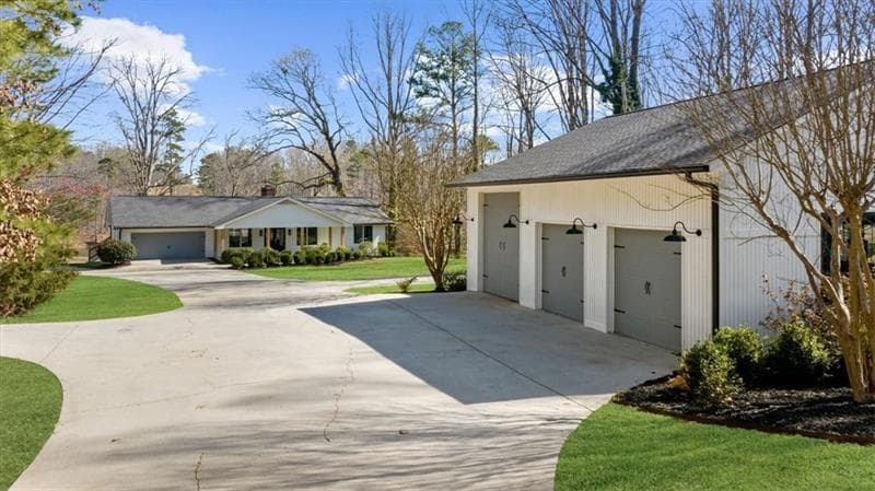 4 bedroom, 5 bathroom, 3,978 sq ft single family residence for sale at 6313 Shoreland Circle, Buford, GA 30518