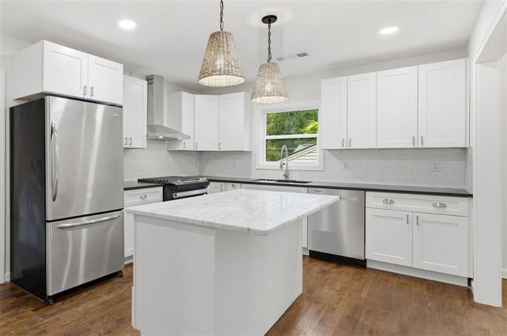 3 bedroom, 2 bathroom, 1,591 sq ft single family residence for sale at 272 Cascade Drive, Marietta, GA 30064 — photo 10