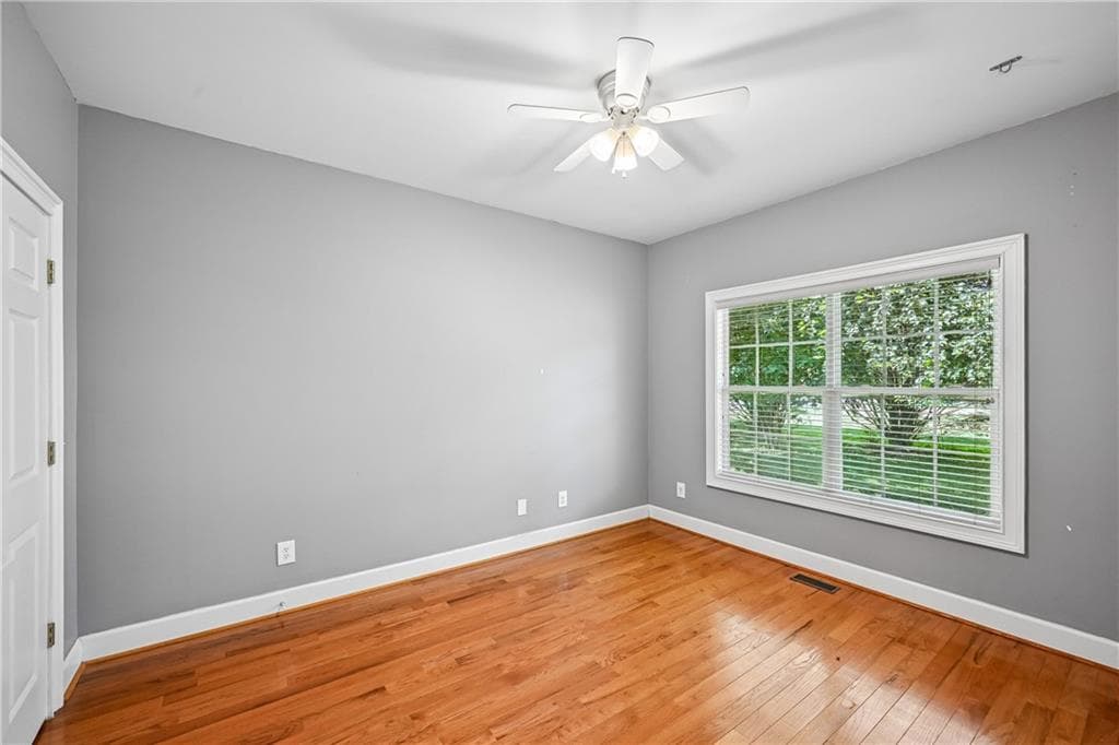 3 bedroom, 2 bathroom, 1,720 sq ft single family residence for sale at 116 Savannah Street, Calhoun, GA 30701 — photo 4