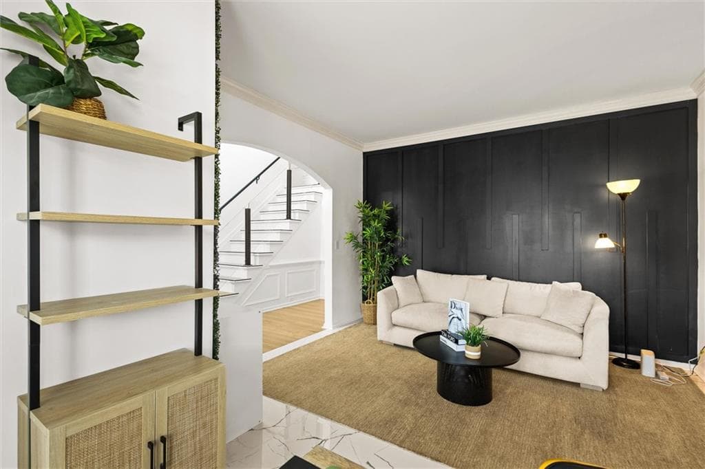 5 bedroom, 4 bathroom, 3,723 sq ft single family residence for sale at 4507 Bellwood Circle, Atlanta, GA 30349 — photo 9