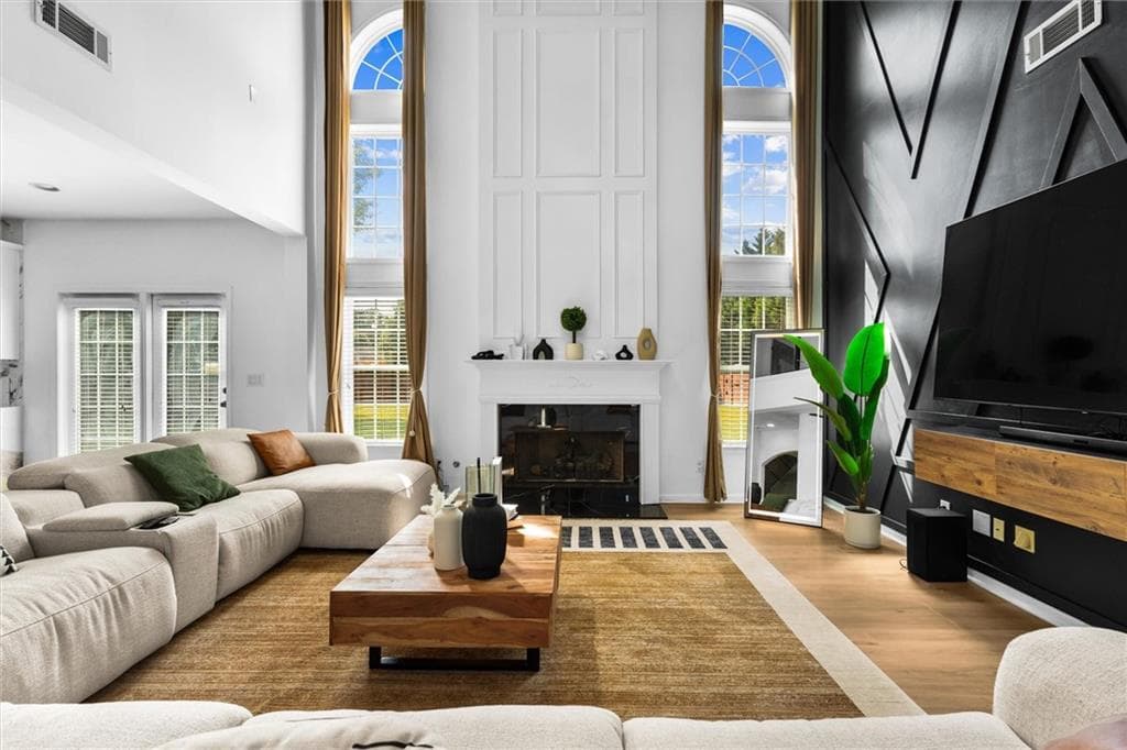 5 bedroom, 4 bathroom, 3,723 sq ft single family residence for sale at 4507 Bellwood Circle, Atlanta, GA 30349 — photo 5