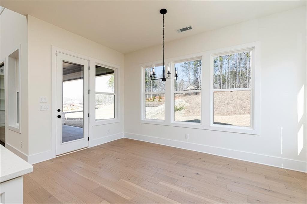 5 bedroom, 6 bathroom, 3,674 sq ft single family residence for sale at 3485 Austin Michael Lane, Cumming, GA 30028 — photo 6