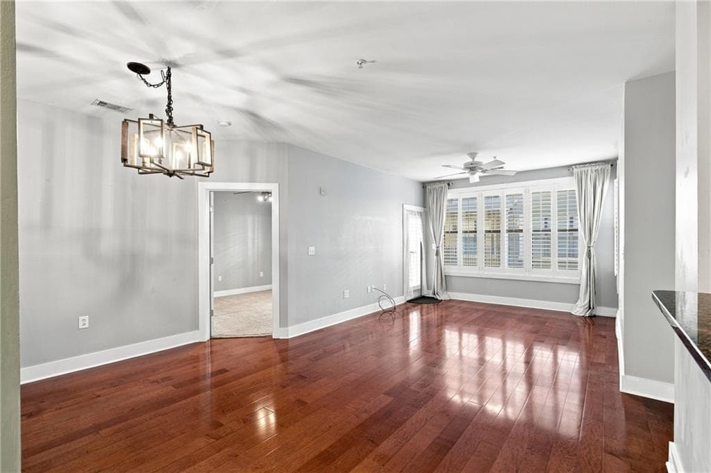 1 bedroom, 2 bathroom, 935 sq ft condominium for sale at 799 Hammond Drive 226, Sandy Springs, GA 30328 — photo 8