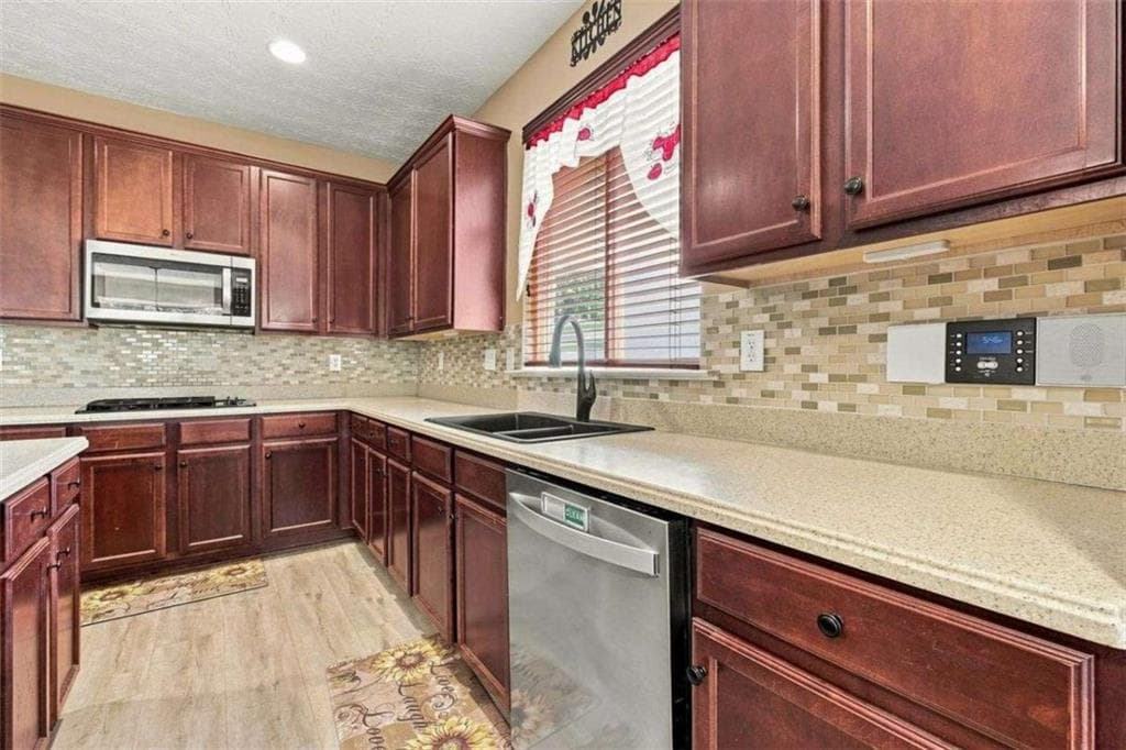 5 bedroom, 4 bathroom, 5,048 sq ft single family residence for sale at 2935 Edgewater, Atlanta, GA 30331 — photo 10