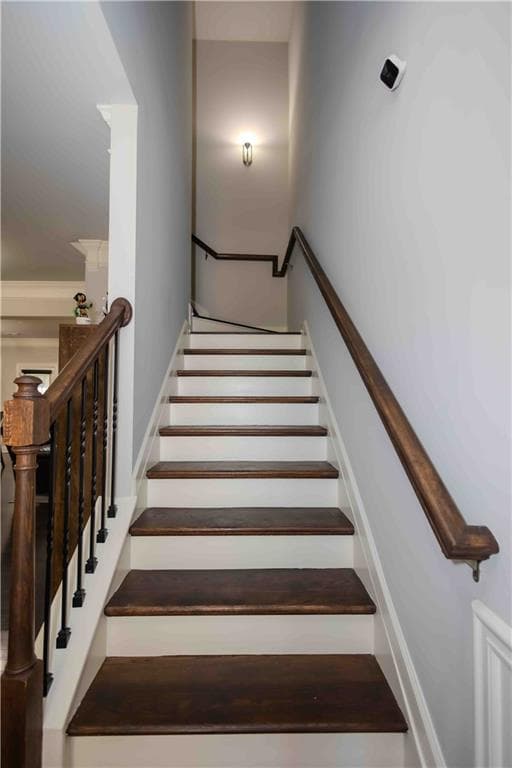 4 bedroom, 3 bathroom, 2,036 sq ft townhouse for sale at 11661 Davenport Lane, Johns Creek, GA 30005 — photo 3