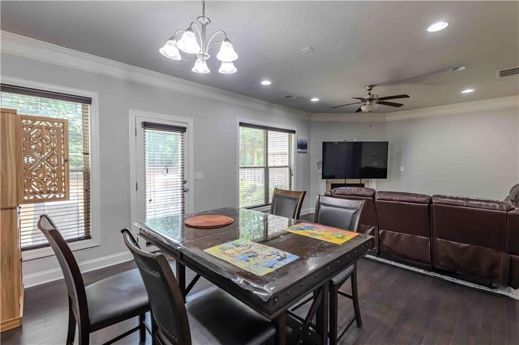 4 bedroom, 3 bathroom, 2,036 sq ft townhouse for sale at 11661 Davenport Lane, Johns Creek, GA 30005 — photo 10