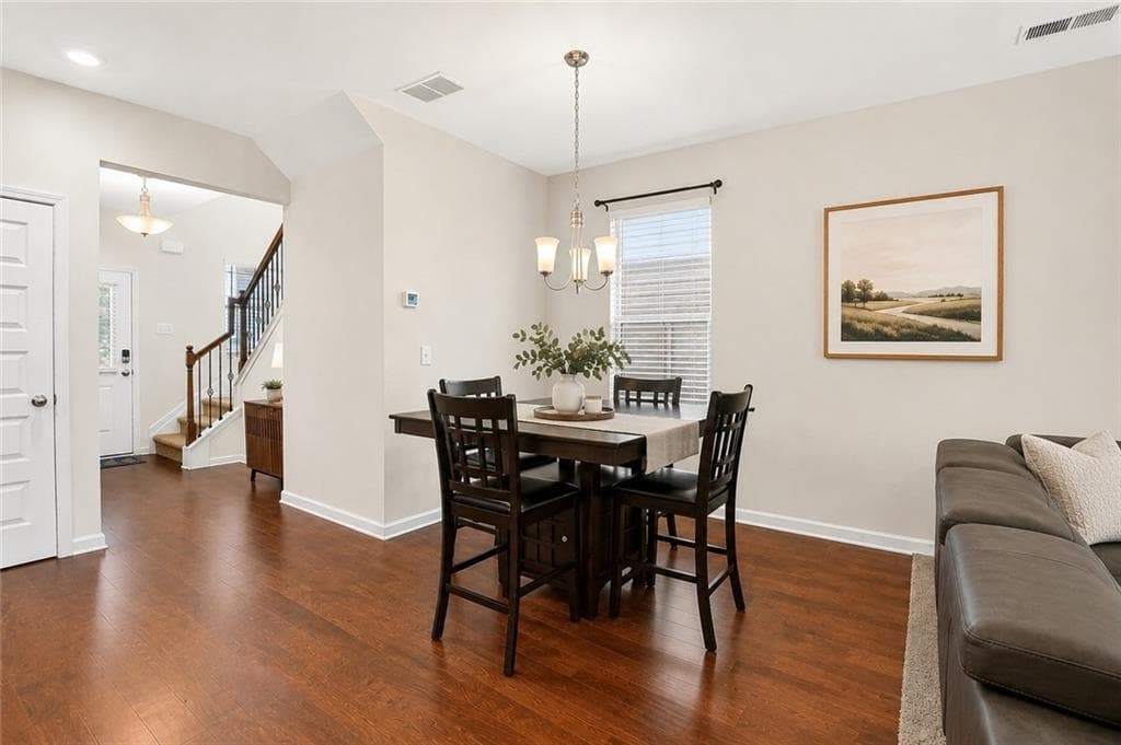 5 bedroom, 3 bathroom, 2,466 sq ft single family residence under contract at 281 Emporia Loop, Mcdonough, GA 30253 — photo 5
