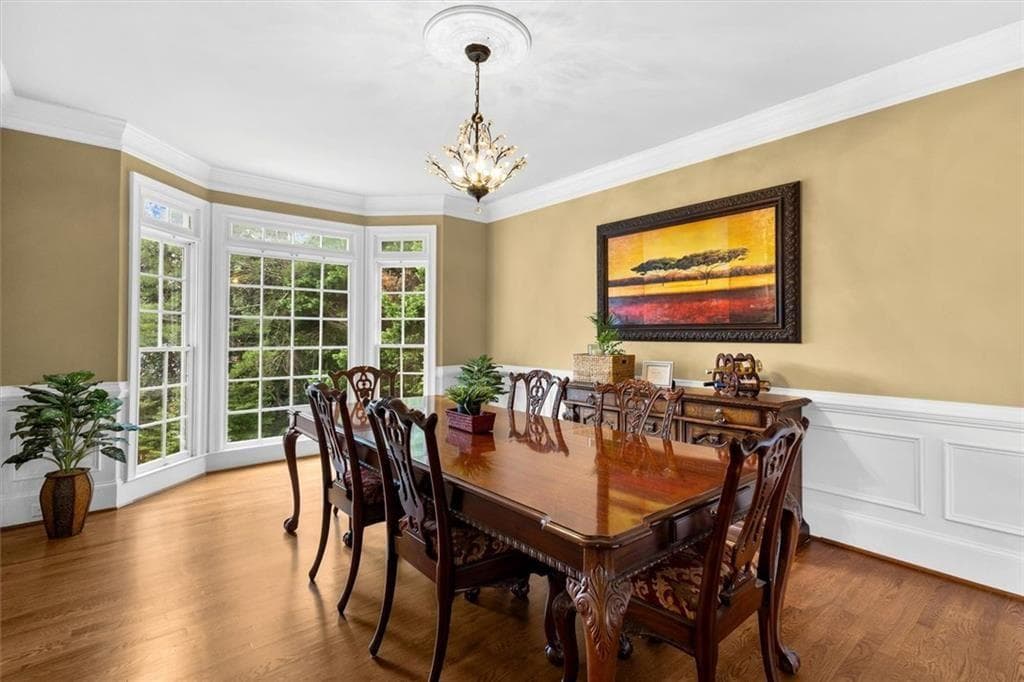 6 bedroom, 5 bathroom, 5,488 sq ft single family residence under contract at 210 York Town Circle, Johns Creek, GA 30097 — photo 8