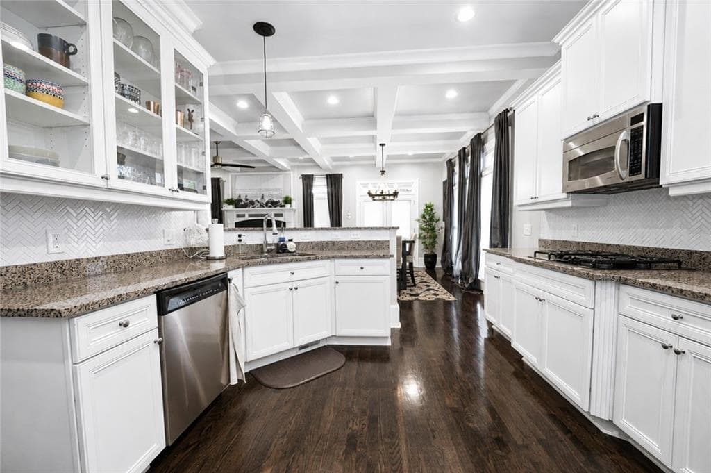 4 bedroom, 4 bathroom, 3,165 sq ft townhouse for sale at 1085 Charles Towne Square, Sandy Springs, GA 30328 — photo 10