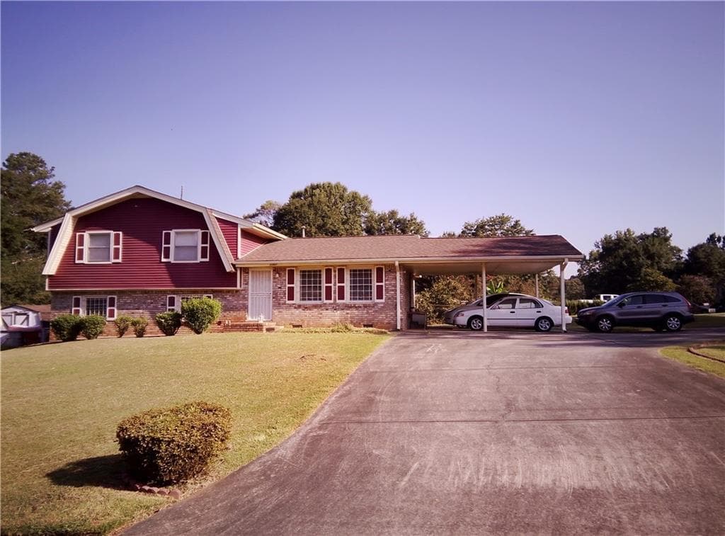 5 bedroom, 4 bathroom, 2,612 sq ft single family residence under contract at 7787 Marabou Lane, Riverdale, GA 30274