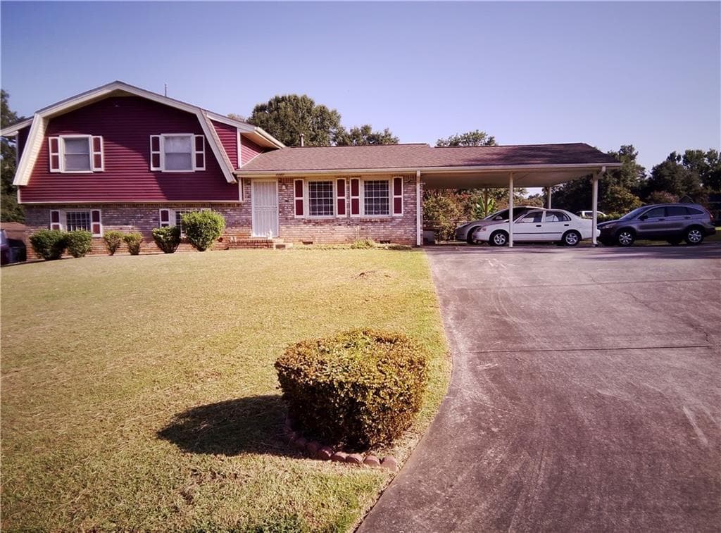 5 bedroom, 4 bathroom, 2,612 sq ft single family residence under contract at 7787 Marabou Lane, Riverdale, GA 30274 — photo 2