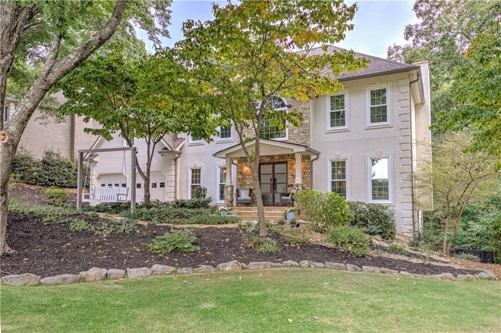 5 bedroom, 4 bathroom, 4,042 sq ft single family residence for sale at 4543 Ashmore Circle, Marietta, GA 30066 — photo 4