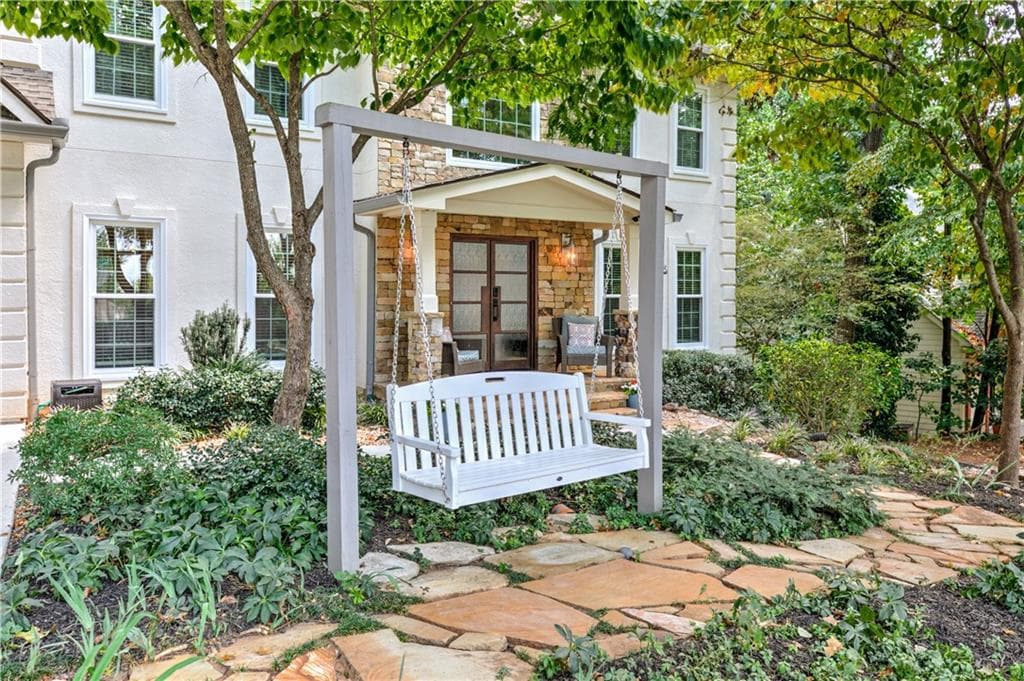 5 bedroom, 4 bathroom, 4,042 sq ft single family residence for sale at 4543 Ashmore Circle, Marietta, GA 30066 — photo 6