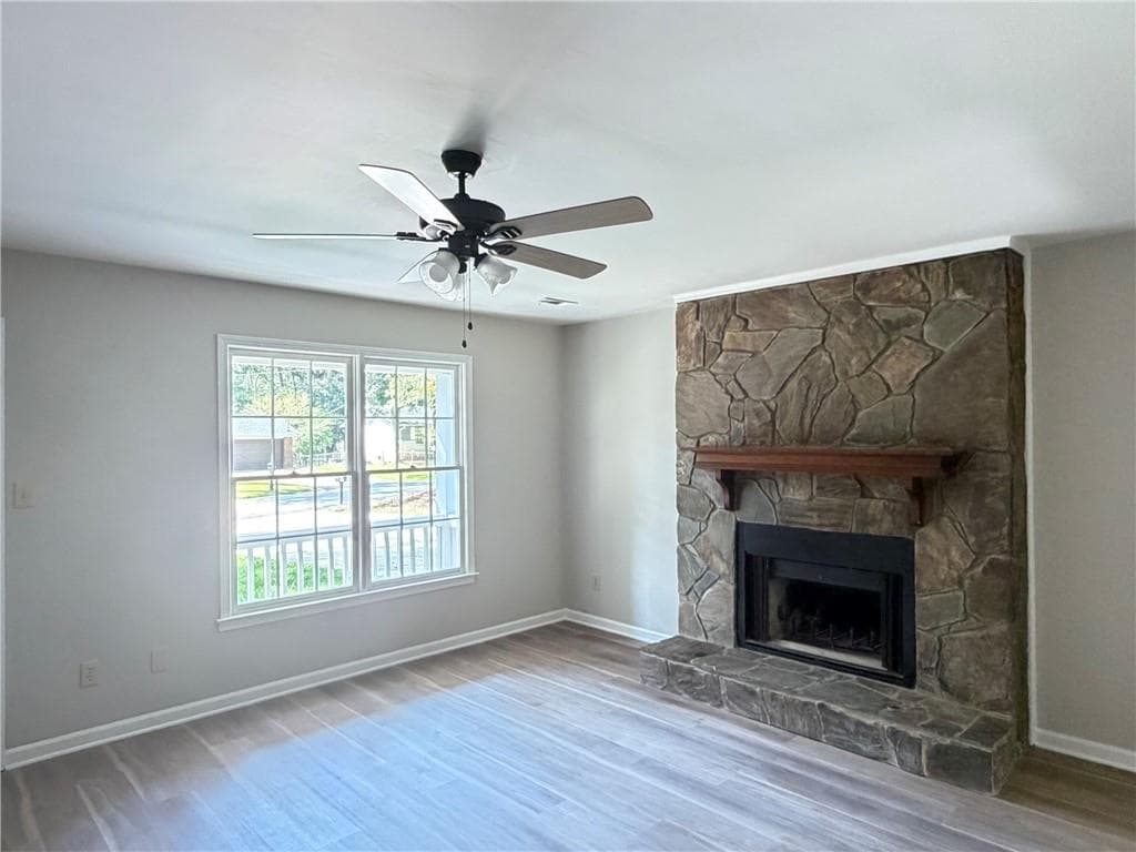 3 bedroom, 2 bathroom, 1,247 sq ft single family residence for sale at 8744 Collins Drive, Jonesboro, GA 30236 — photo 4