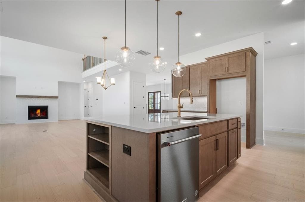 5 bedroom, 5 bathroom, 3,808 sq ft single family residence for sale at 3495 Austin Michael Lane, Cumming, GA 30028 — photo 9