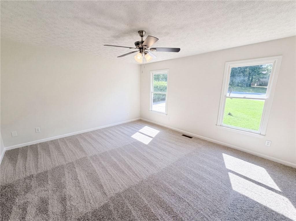 3 bedroom, 2 bathroom, 1,492 sq ft single family residence for sale at 806 Ruswood Road, Winder, GA 30680 — photo 4